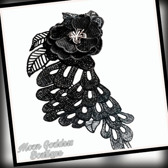 ♡ 3/$18 SOLID BLACK LONG VICTORIAN BROOCH Floral Design Vintage Lace Brooch - Picture 4 of 7